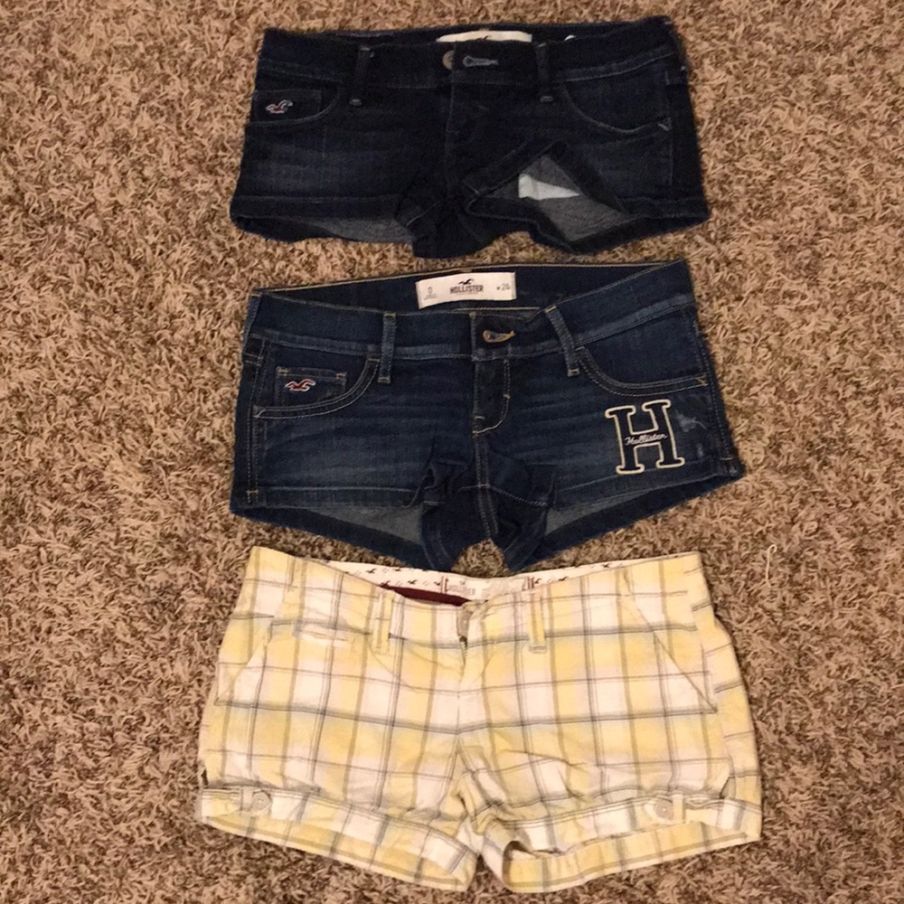 MAKE AN OFFER - Lot of 3 Hollister shorts